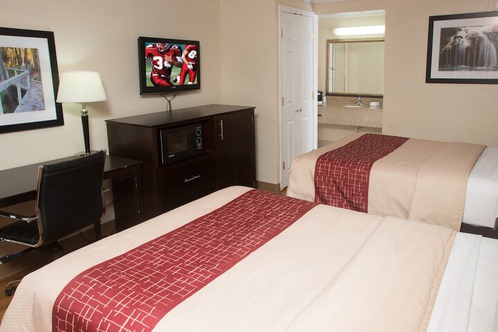 2 Rooms Suite 2 Double Beds Kitchen (1 of 14)