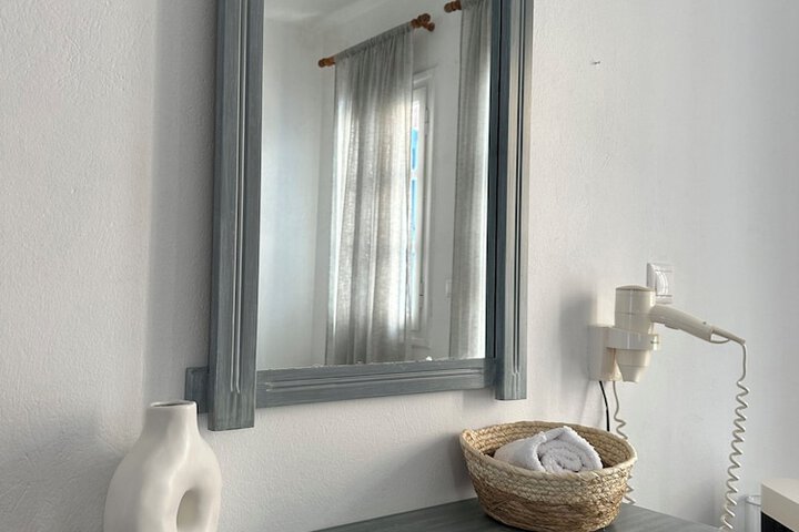 Room 10 of 39