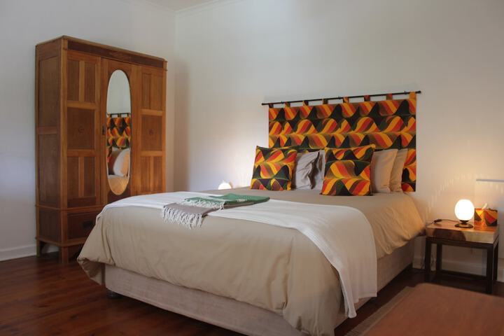 Room 3 of 51