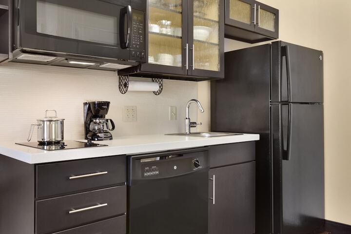 Room 15 of 28