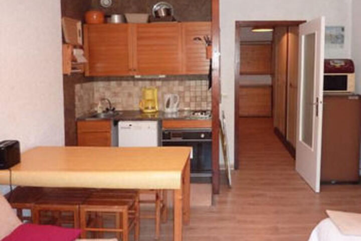 Room 13 of 22