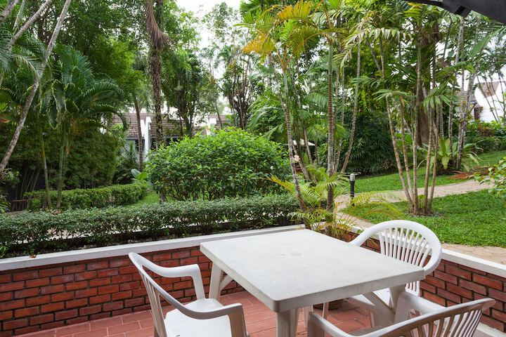 Hotel Exterior 157 of 171