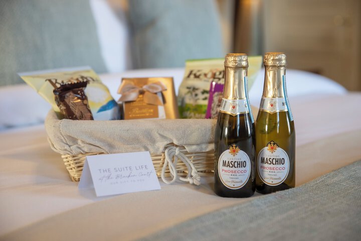 Room amenity