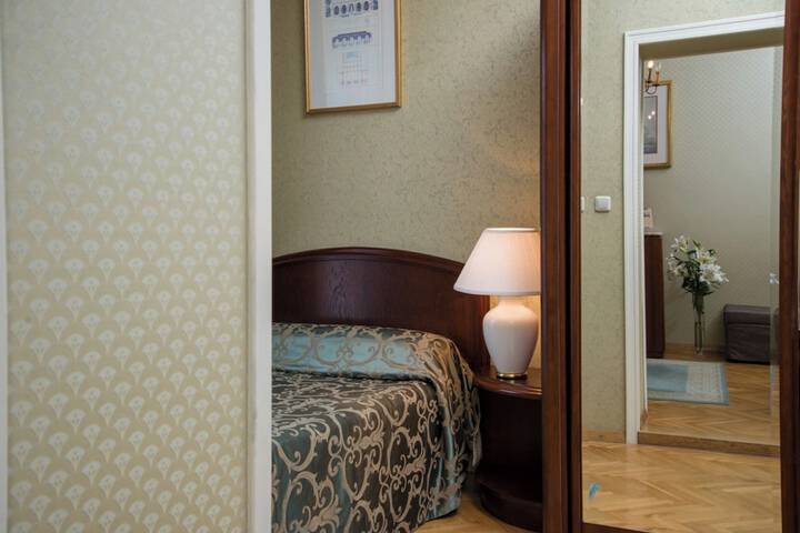 Room 45 of 80