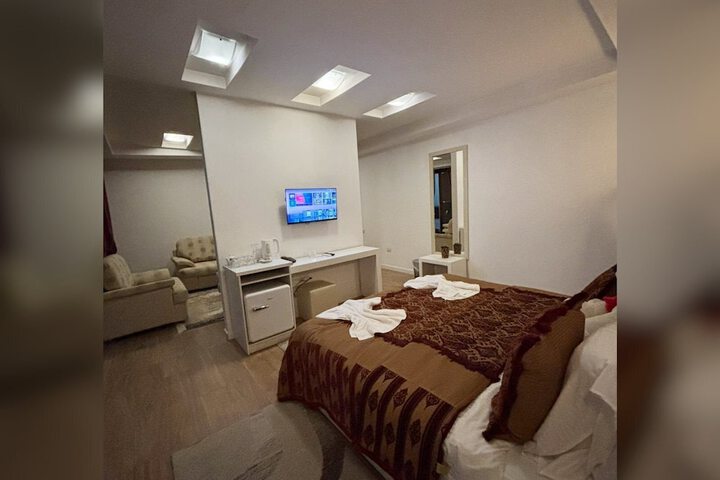 Room 21 of 46