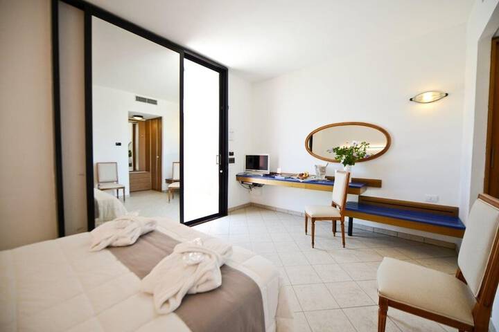 Room 15 of 75