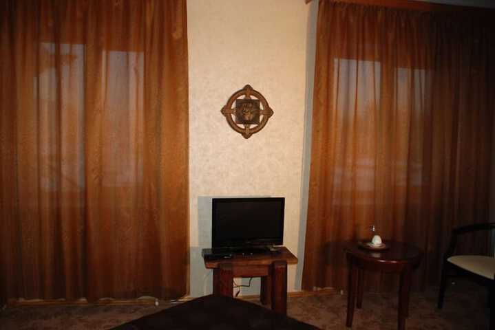 Room 17 of 29