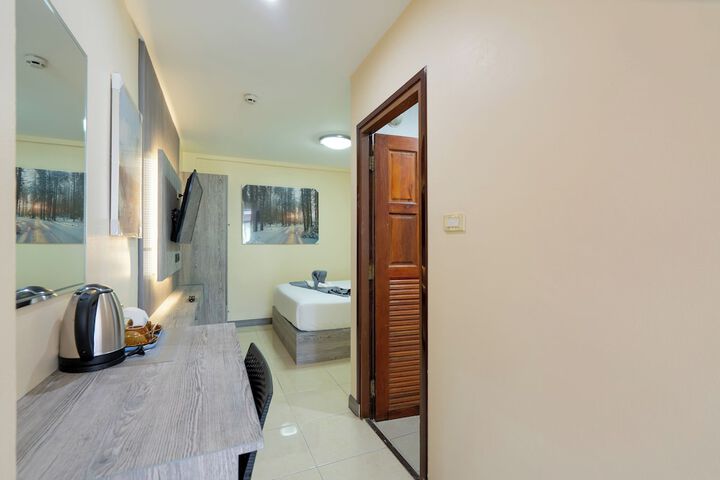 Room 20 of 63