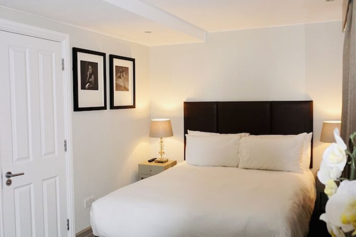 Room 32 of 133