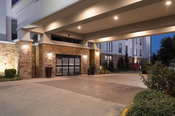 Hotel 79 of 80