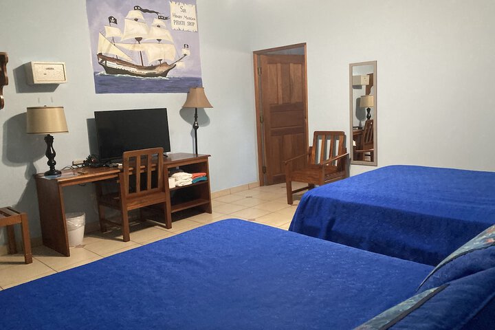 Room 7 of 71