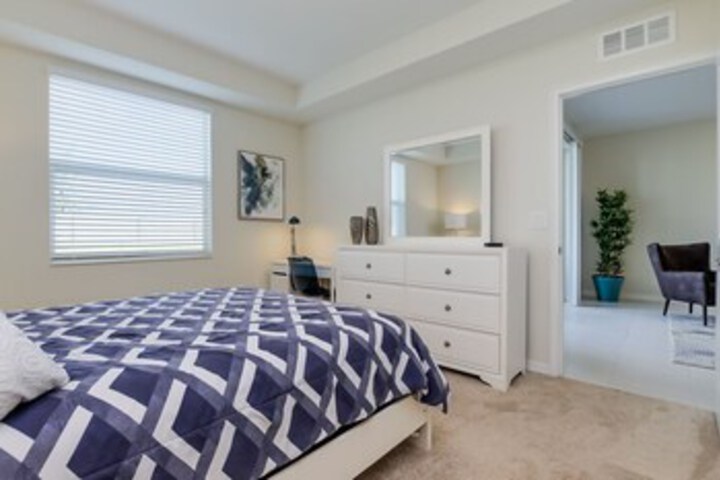 Room 2 of 89