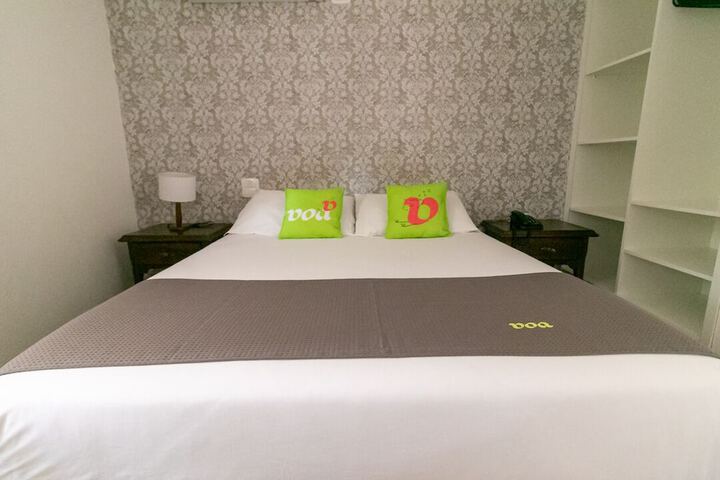 Room 7 of 40