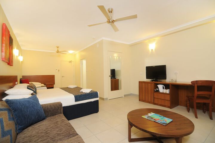 Room 4 of 30