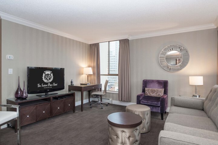 Room 4 of 42