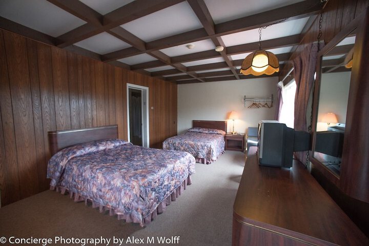 Room 10 of 20