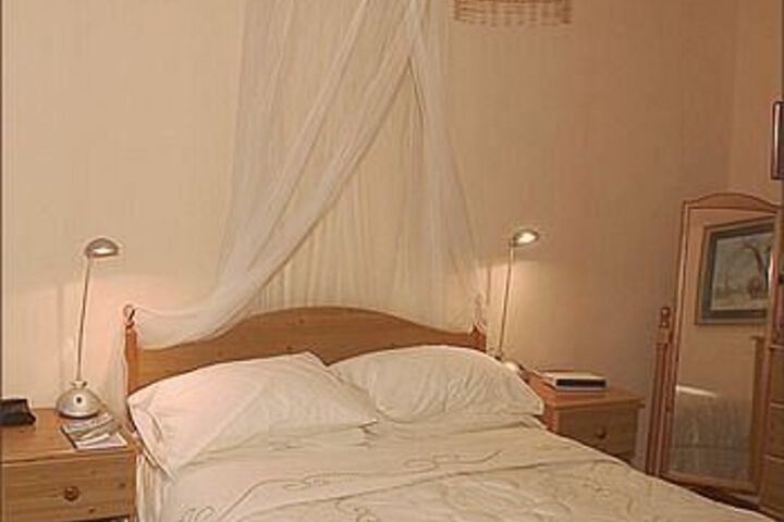Room 16 of 26