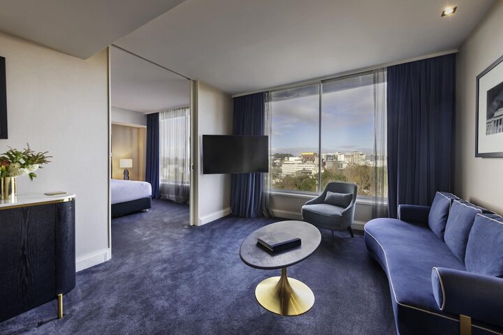 Room 27 of 113