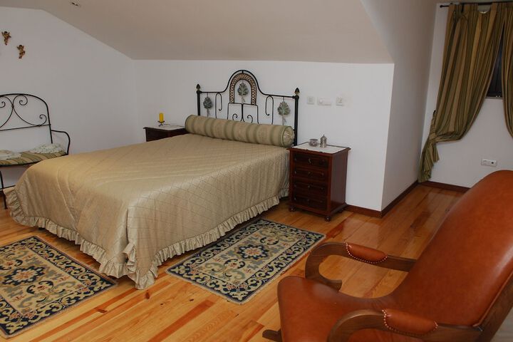 Room 6 of 70