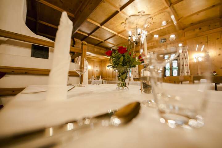 Dining 93 of 136