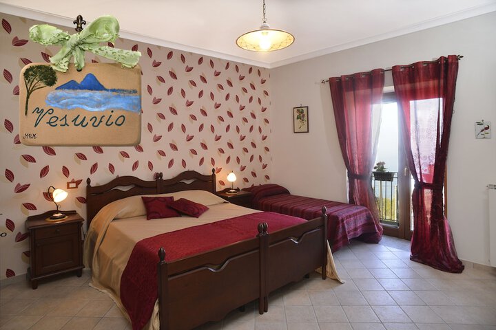 Room 4 of 52
