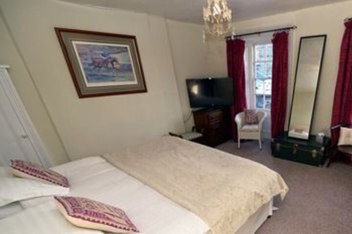 Room 5 of 34
