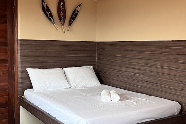 Room 2 of 86
