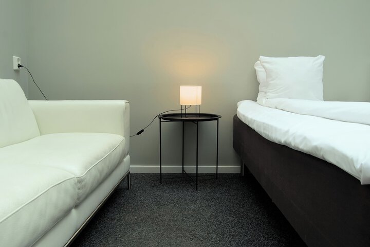 Room 33 of 128