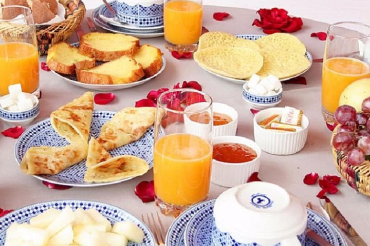 Breakfast/Coffee Service 30 of 40