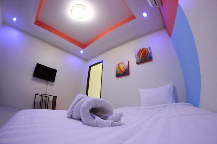 Room 30 of 58