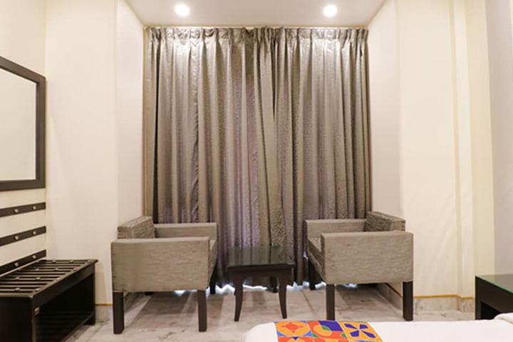 Room 26 of 43