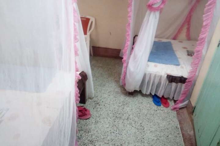 Room 8 of 14