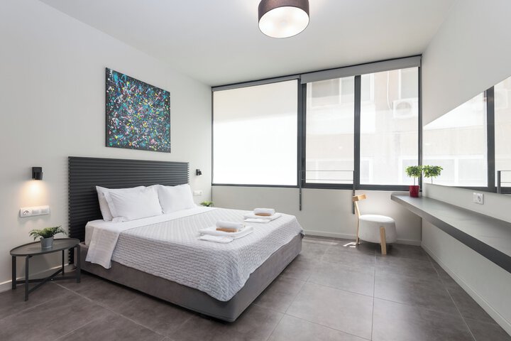 Room 4 of 38