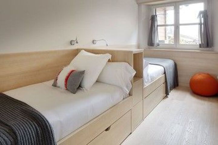 Room 5 of 19