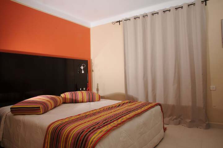 Room 35 of 103