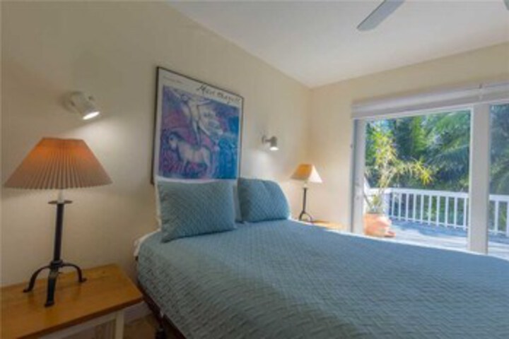Room 21 of 27