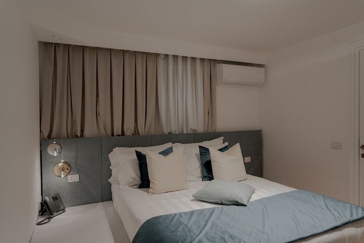 Room 16 of 59