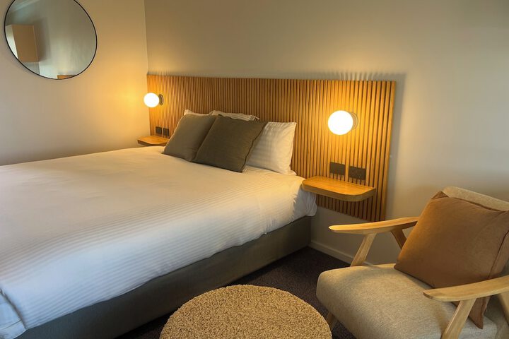 Room 13 of 26