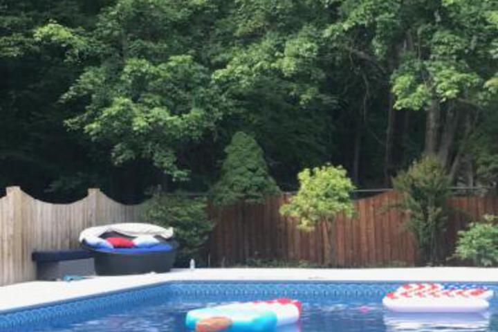 Heated Pool in Prime Woodstock