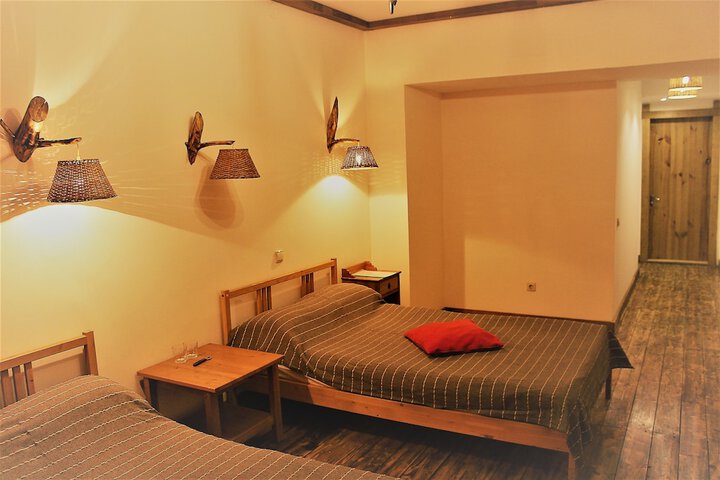Room 7 of 15