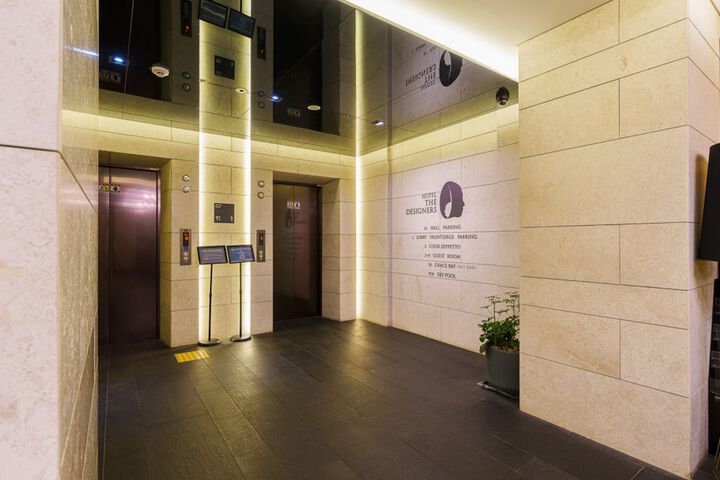 Hotel 94 of 95