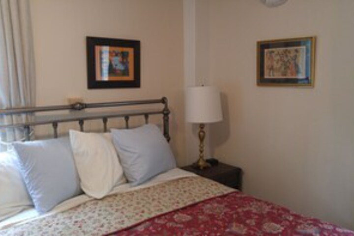Room 27 of 38