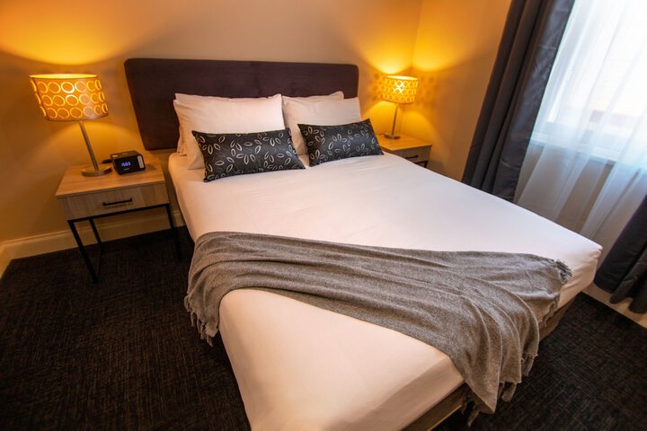 Room 4 of 23