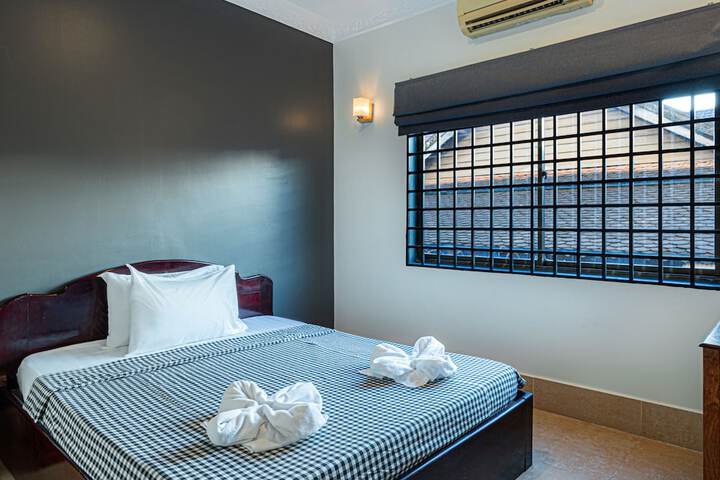 Room 11 of 22