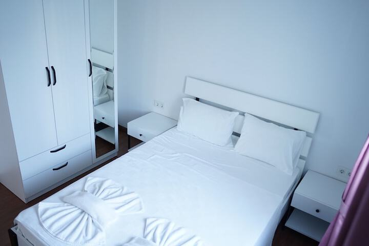 Room 13 of 139