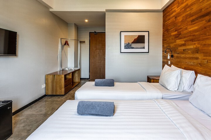 Room 32 of 73