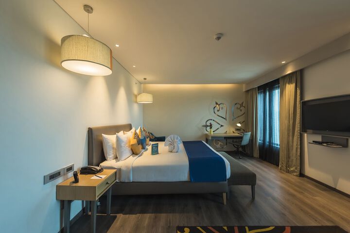 Room 42 of 93
