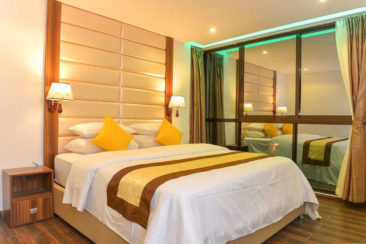 Room 34 of 74