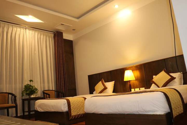 Room 16 of 22