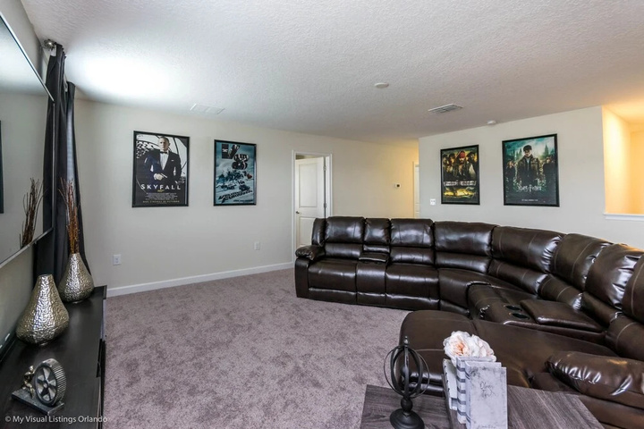 Room 4 of 30